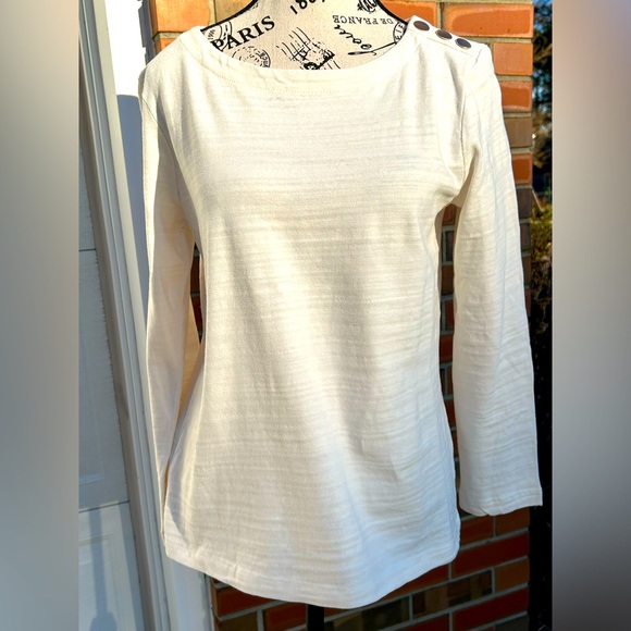 LOFT Tops - NWOT🌸Loft top w/ brass buttons